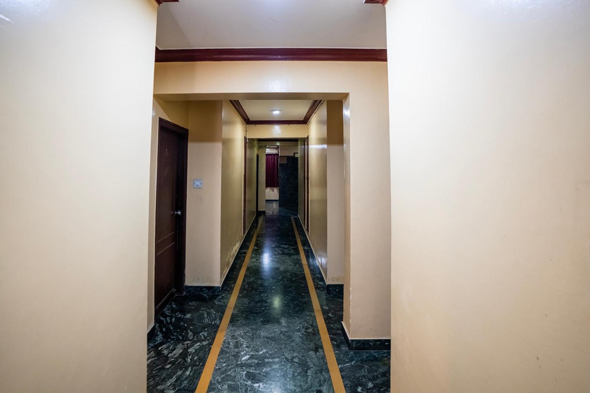 Hotel Vyshak Residency Mysore Exterior foto